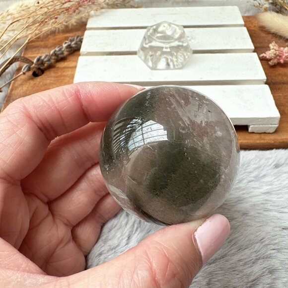 Small Garden Quartz Sphere - Picture 8 of 9